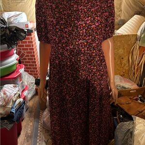 Floral Women's Old Navy Dress Size M